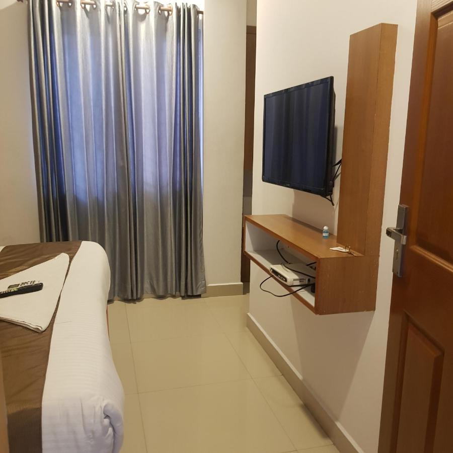 The Galaxy Suites Kochi Exteriör bild