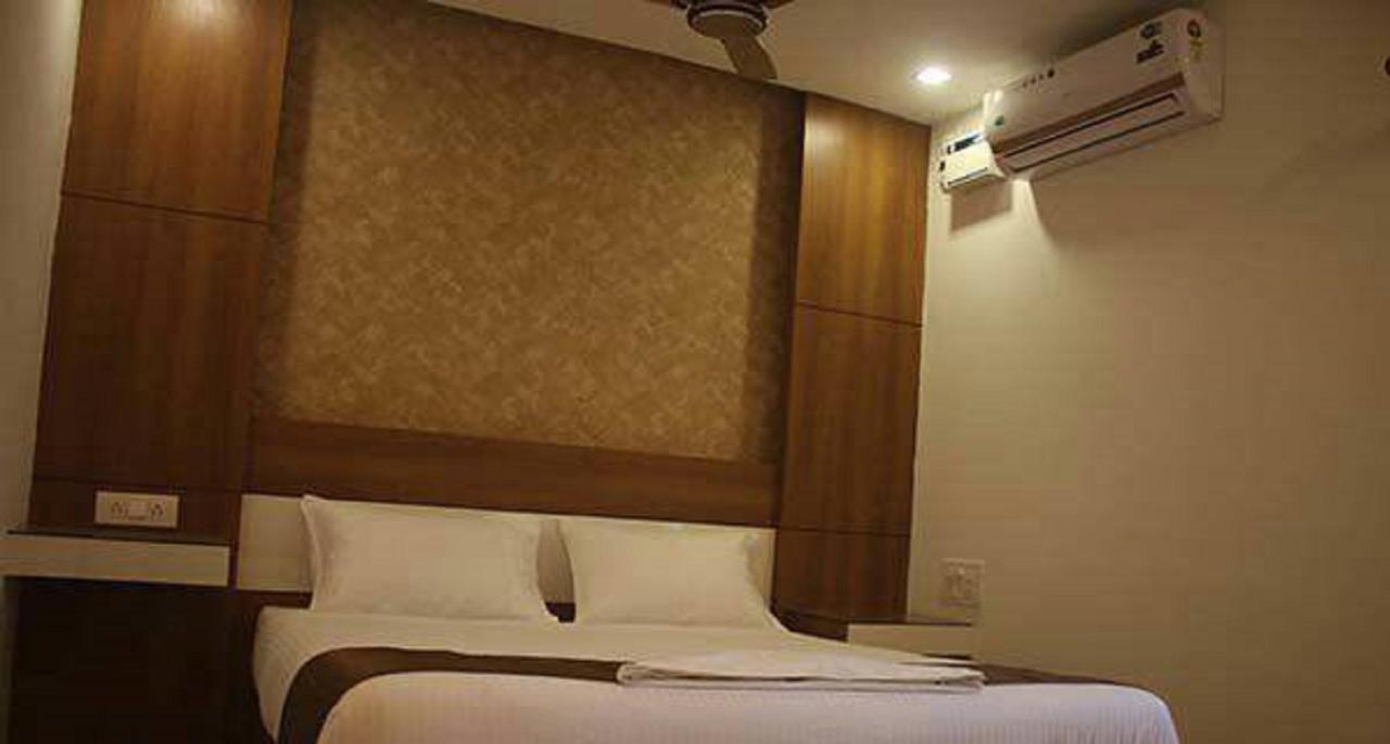 The Galaxy Suites Kochi Exteriör bild