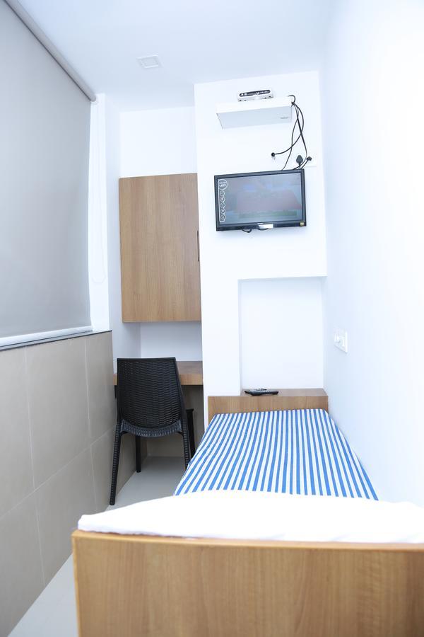 The Galaxy Suites Kochi Exteriör bild